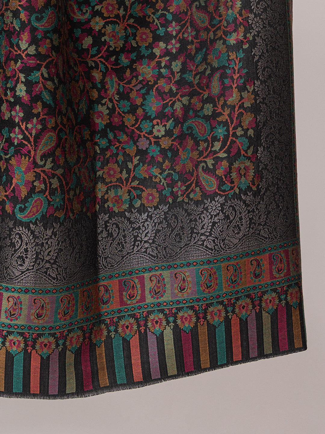 Woman Zari Shawl, Authentic Kashmiri Luxury Style Shawl