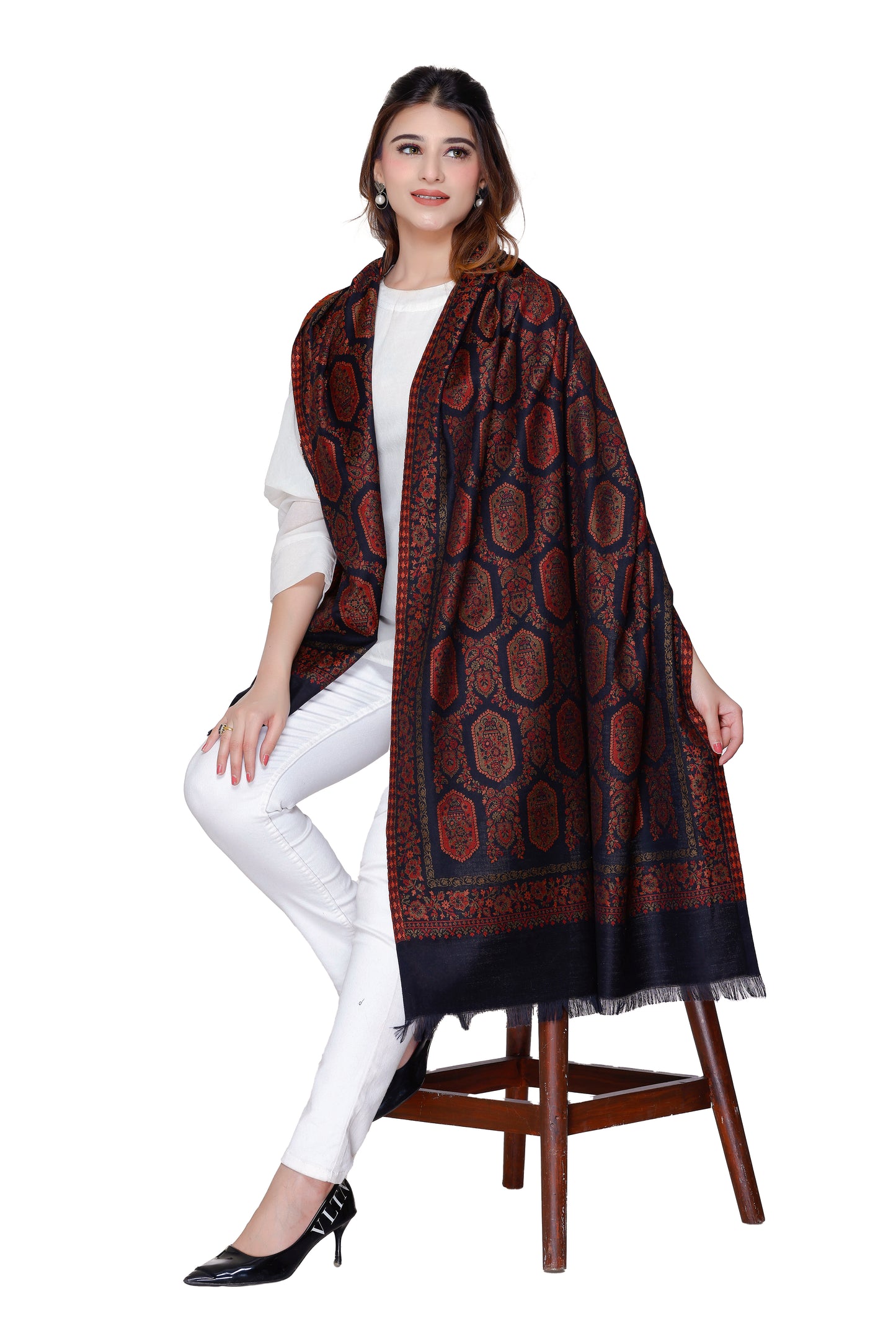 Women's Jacquard shawls