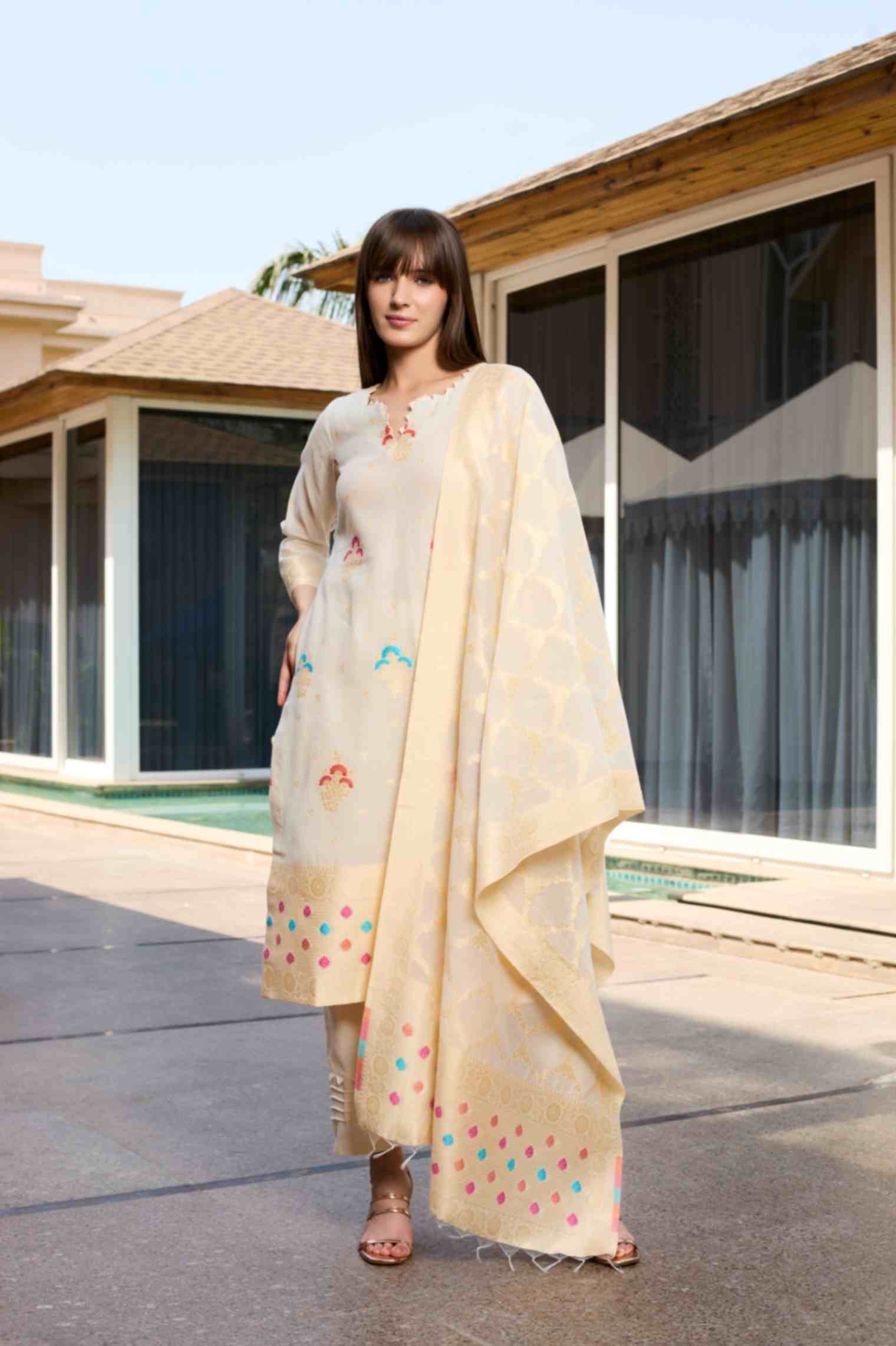 بدلة TOOSH MODA النسائية من قماش الجاكار غير المخيط مع وشاح Chanderi Dupatta