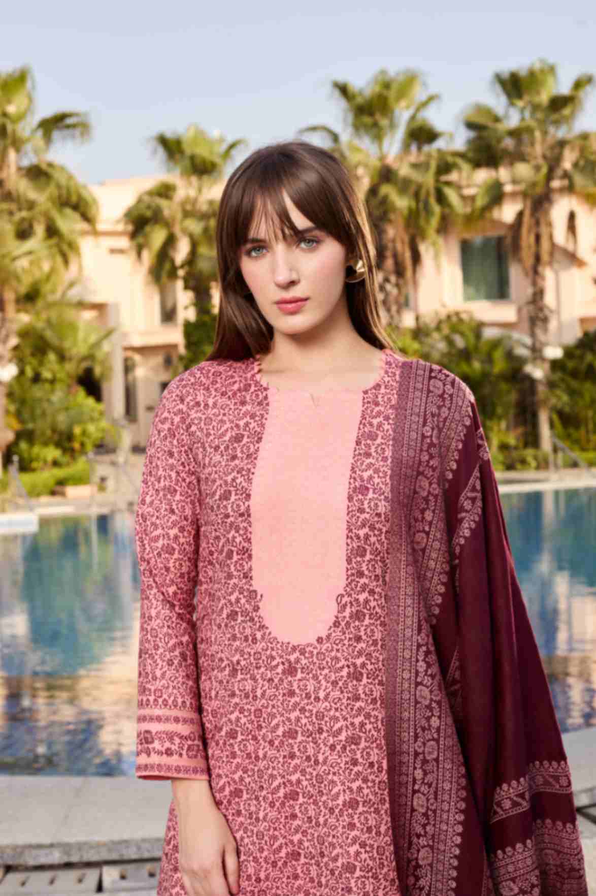 بدلة نسائية شتوية من قماش الجاكار غير المخيط من TOOSH MODA مع سترة من الصوف الأكرو