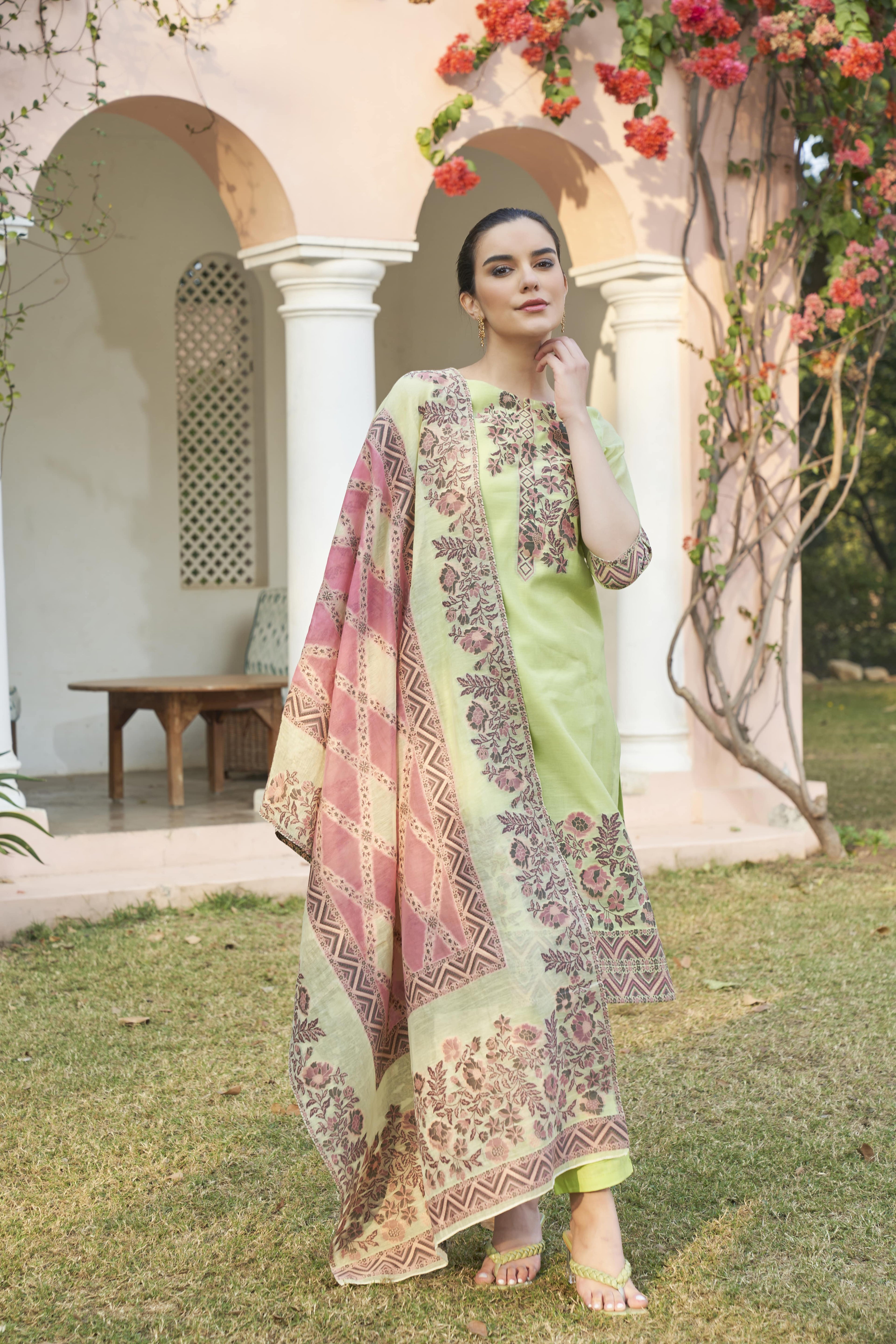 بدلة TOOSH MODA النسائية من قماش الجاكار غير المخيط مع وشاح Chanderi Dupatta