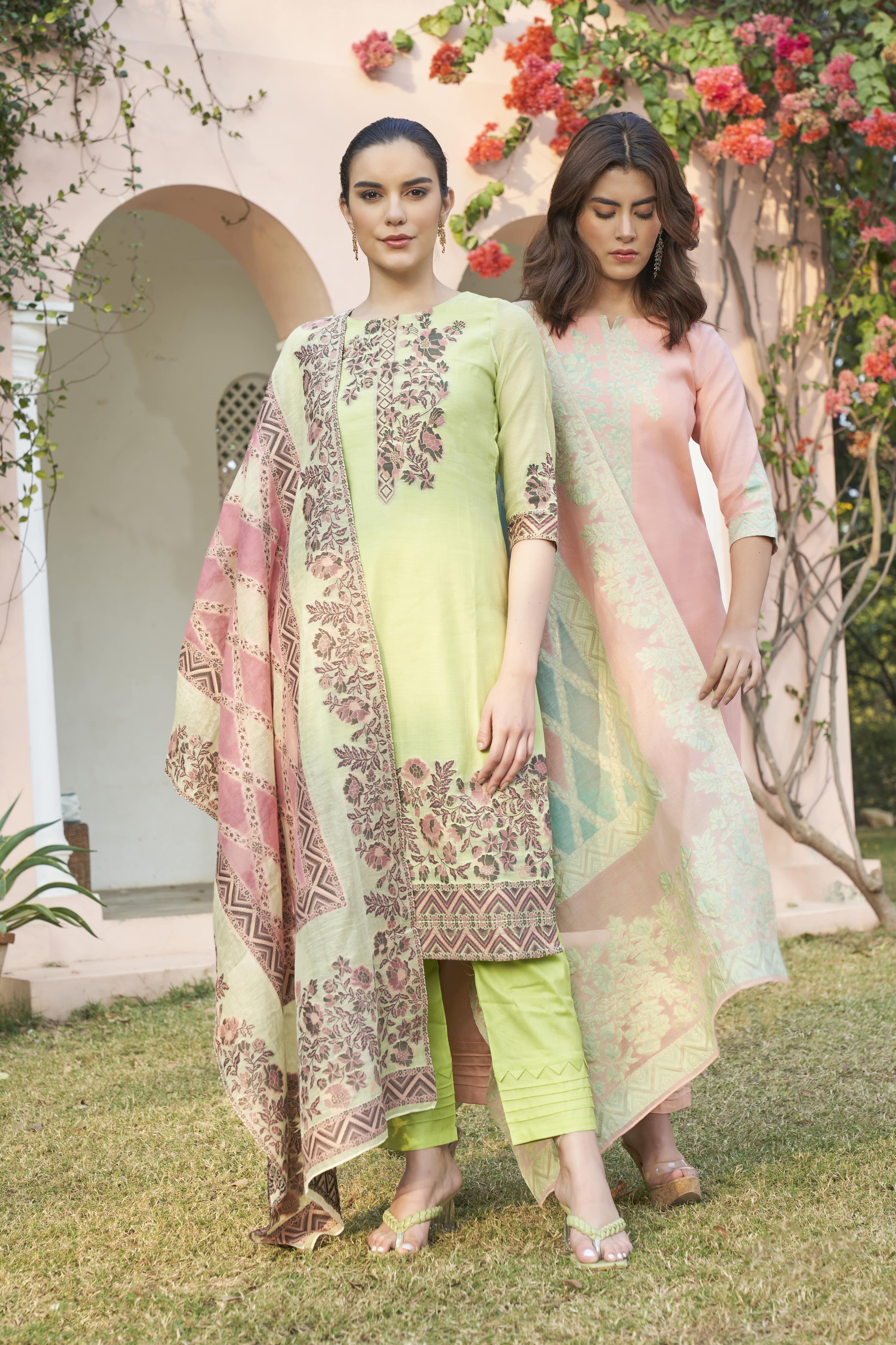 بدلة TOOSH MODA النسائية من قماش الجاكار غير المخيط مع وشاح Chanderi Dupatta