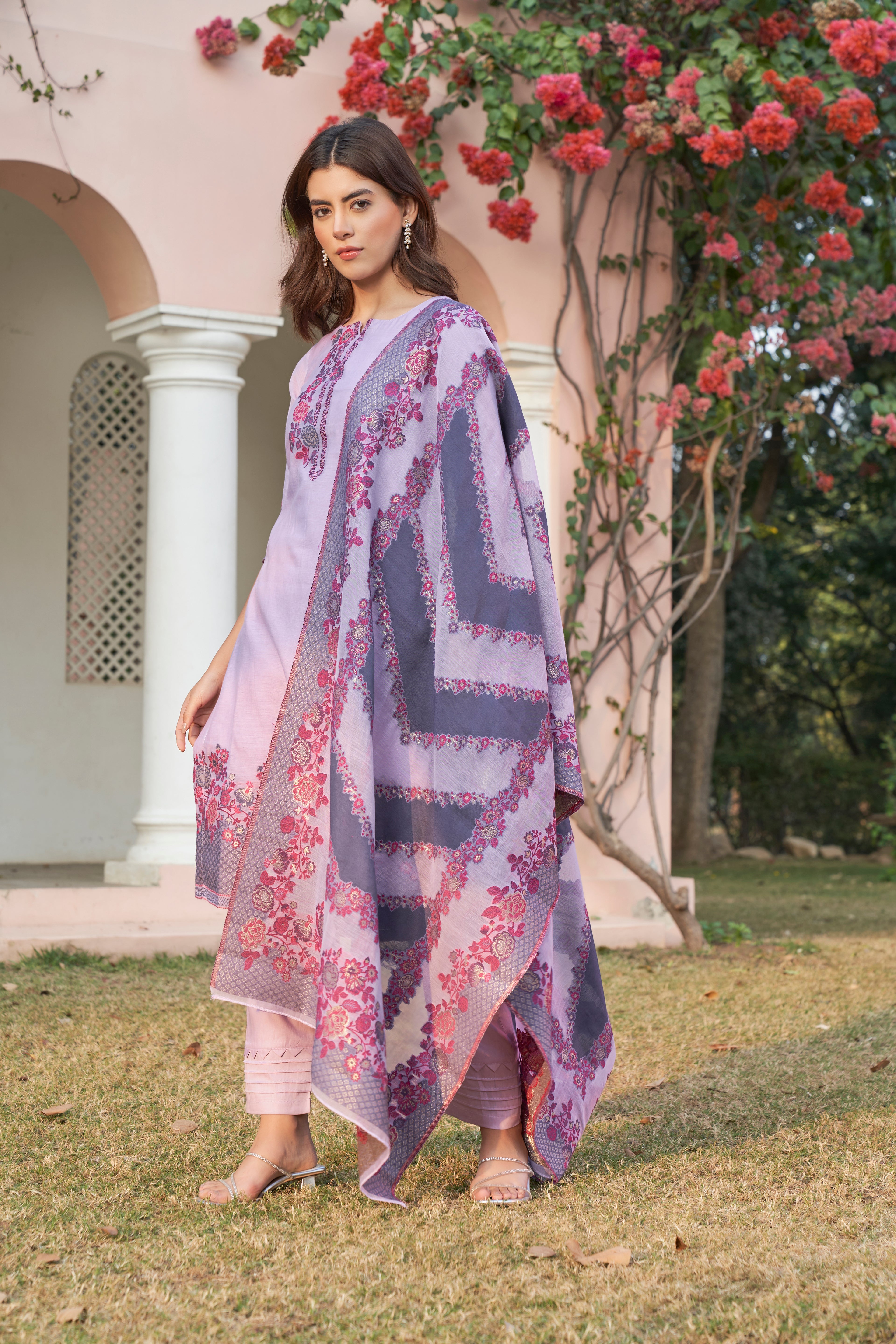 بدلة TOOSH MODA النسائية من قماش الجاكار غير المخيط مع وشاح Chanderi Dupatta