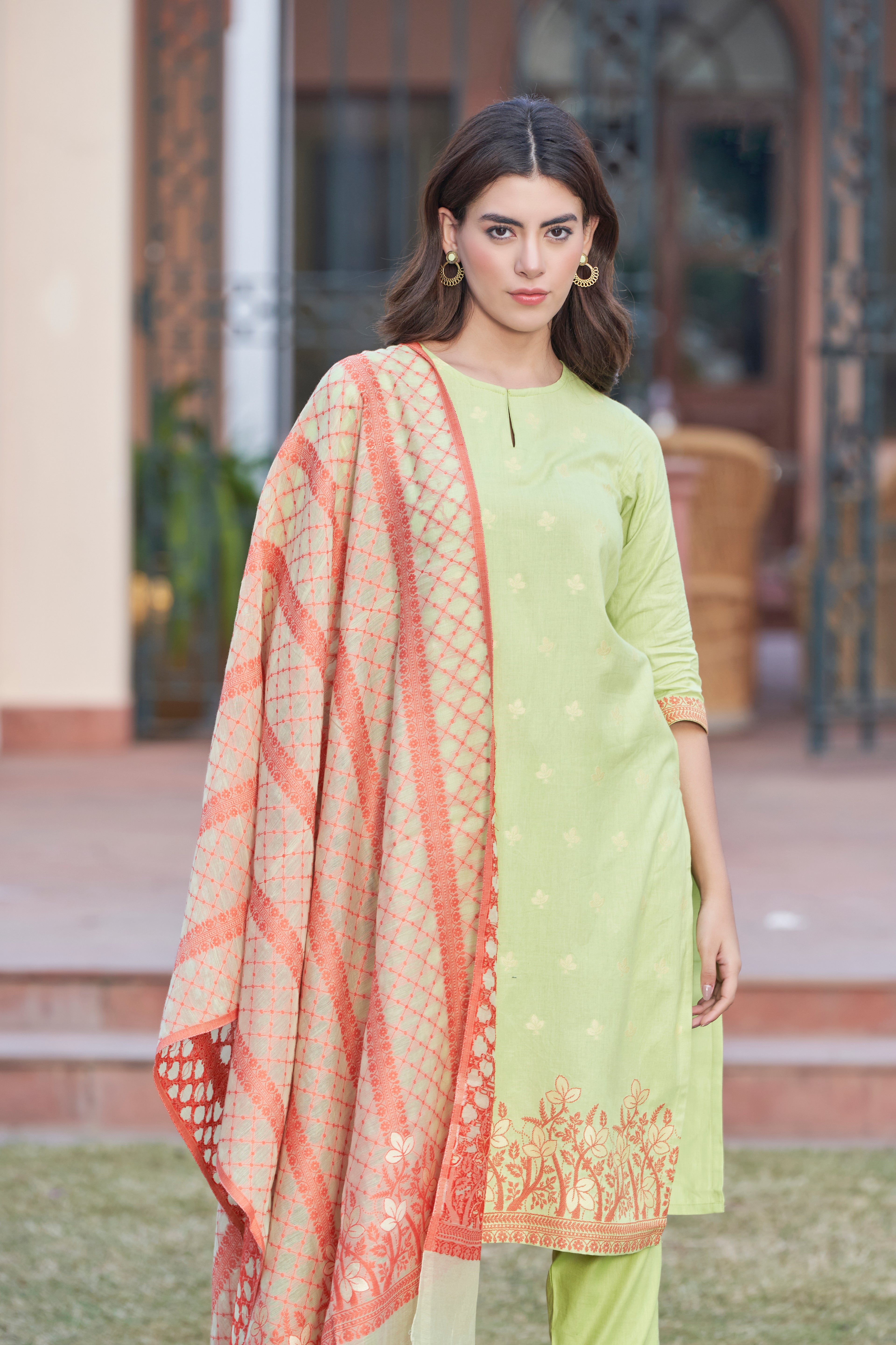 بدلة TOOSH MODA النسائية من قماش الجاكار غير المخيط مع وشاح Chanderi Dupatta