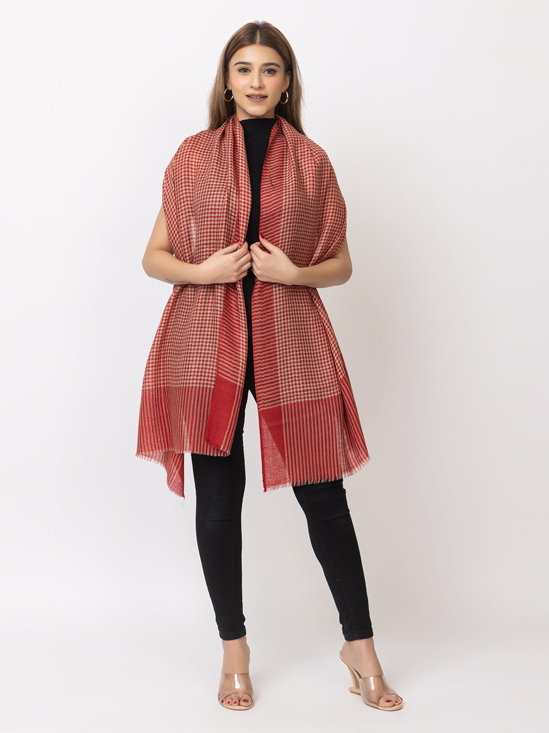 Woman's 100% wool shawl - Image 3