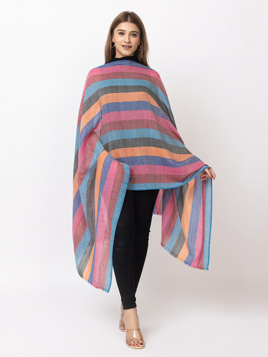 Woman's 100% wool shawl