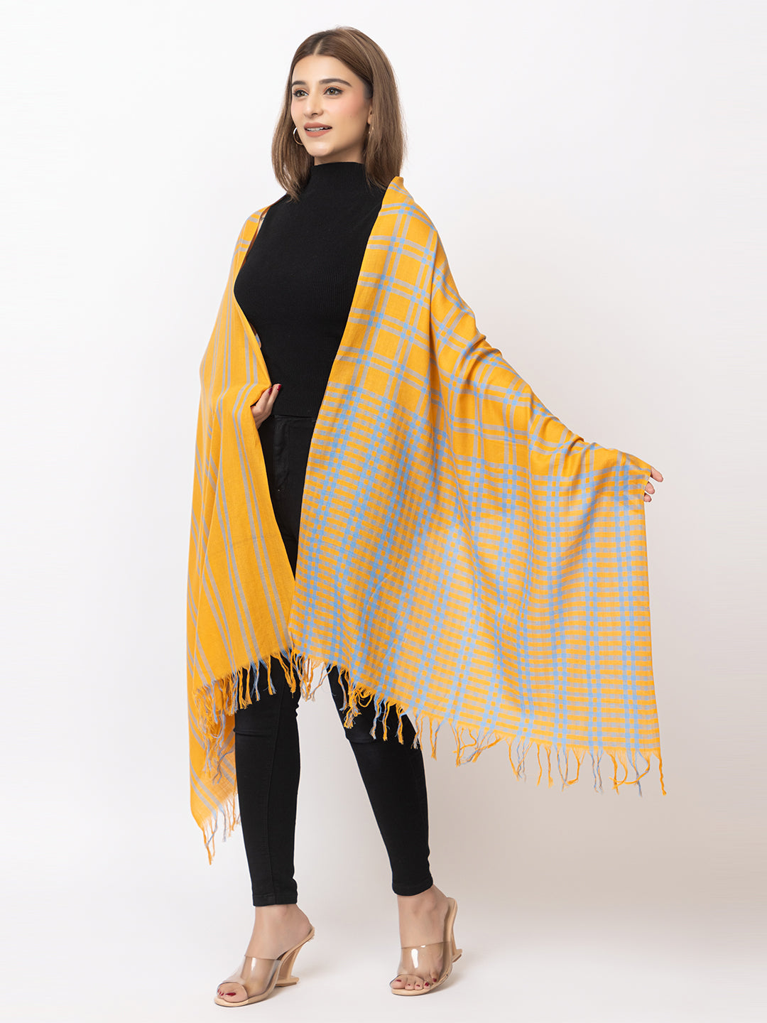 Woman's 100% cotton blend shawl - Image 1