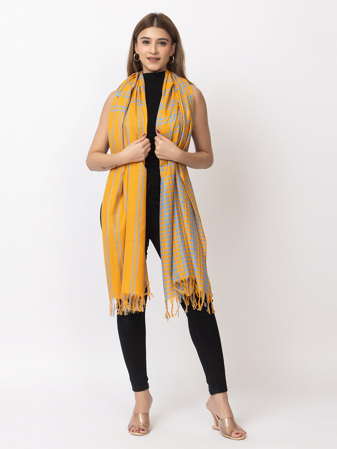 Woman's 100% cotton blend shawl - Image 3