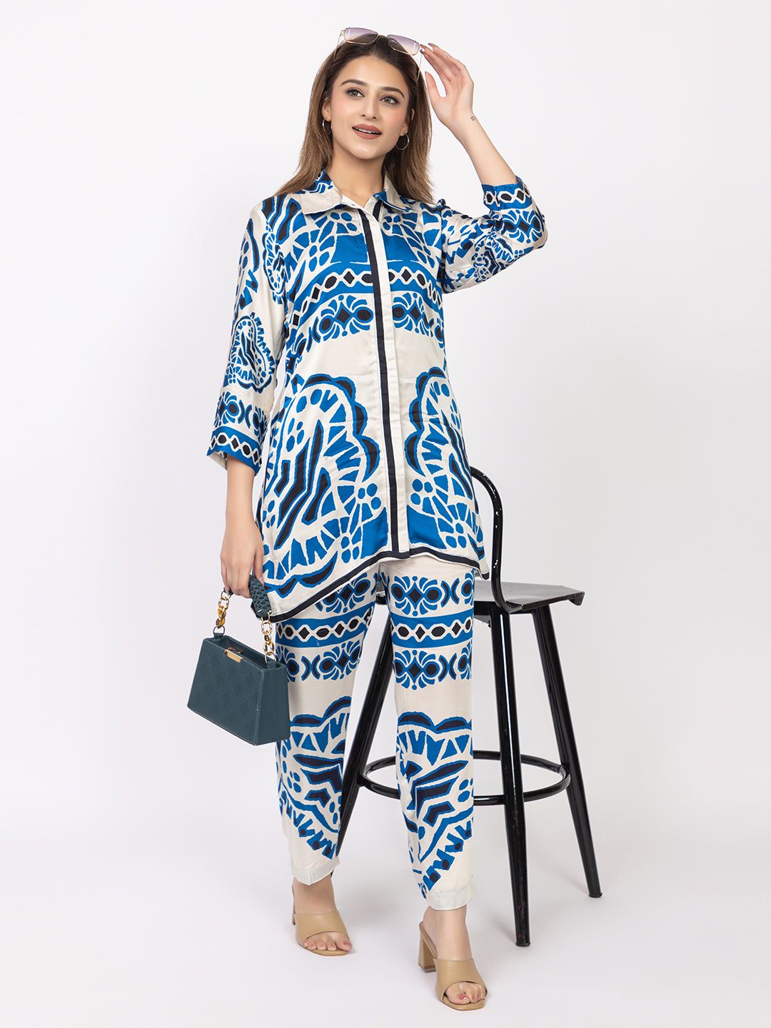 Women Silk Bemberg Printed Co-ordset - Image 5