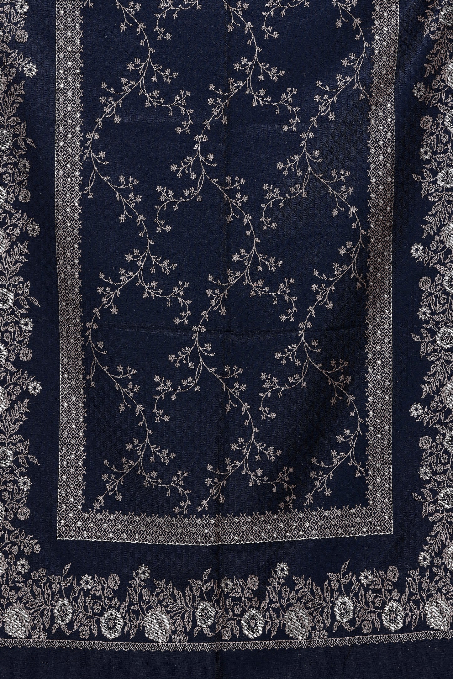 Women's Jacquard shawls