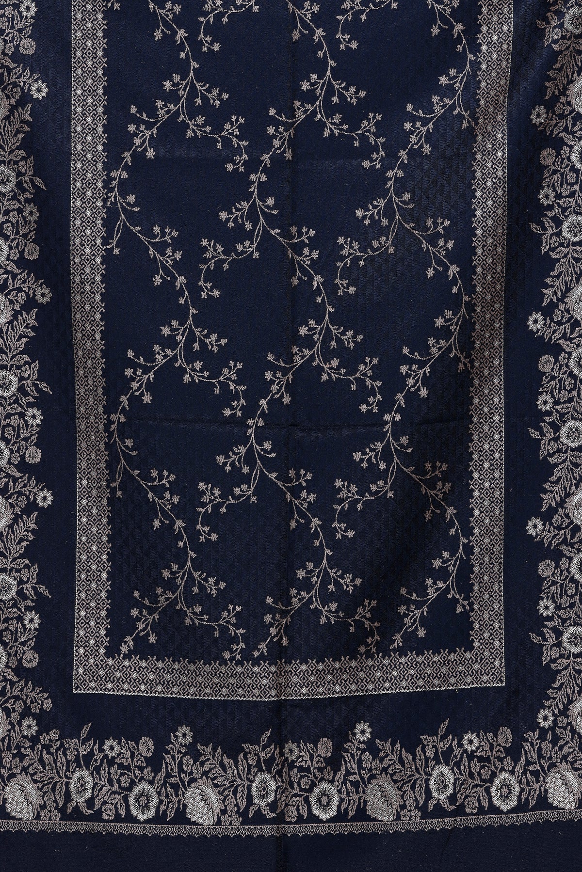 Women's Jacquard shawls - Image 4