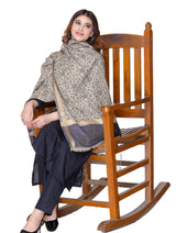 Woman's Jacquard shawls - Thumbnail 3