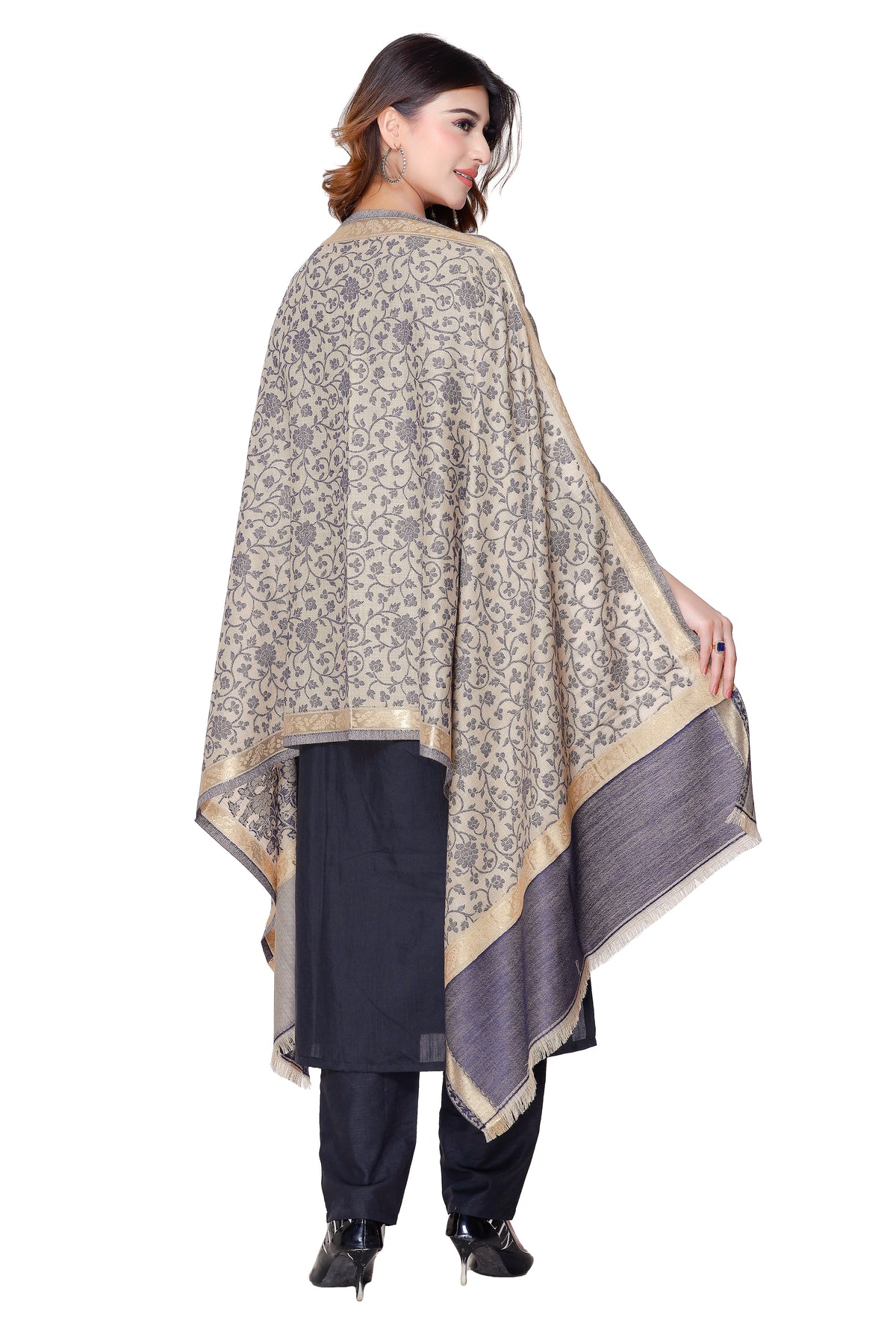 Woman's Jacquard shawls - Image 5