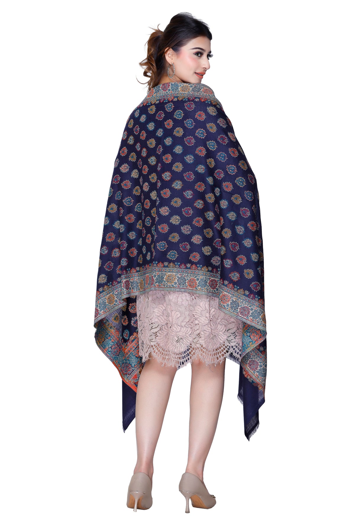 Women's Jacquard shawls - Image 2