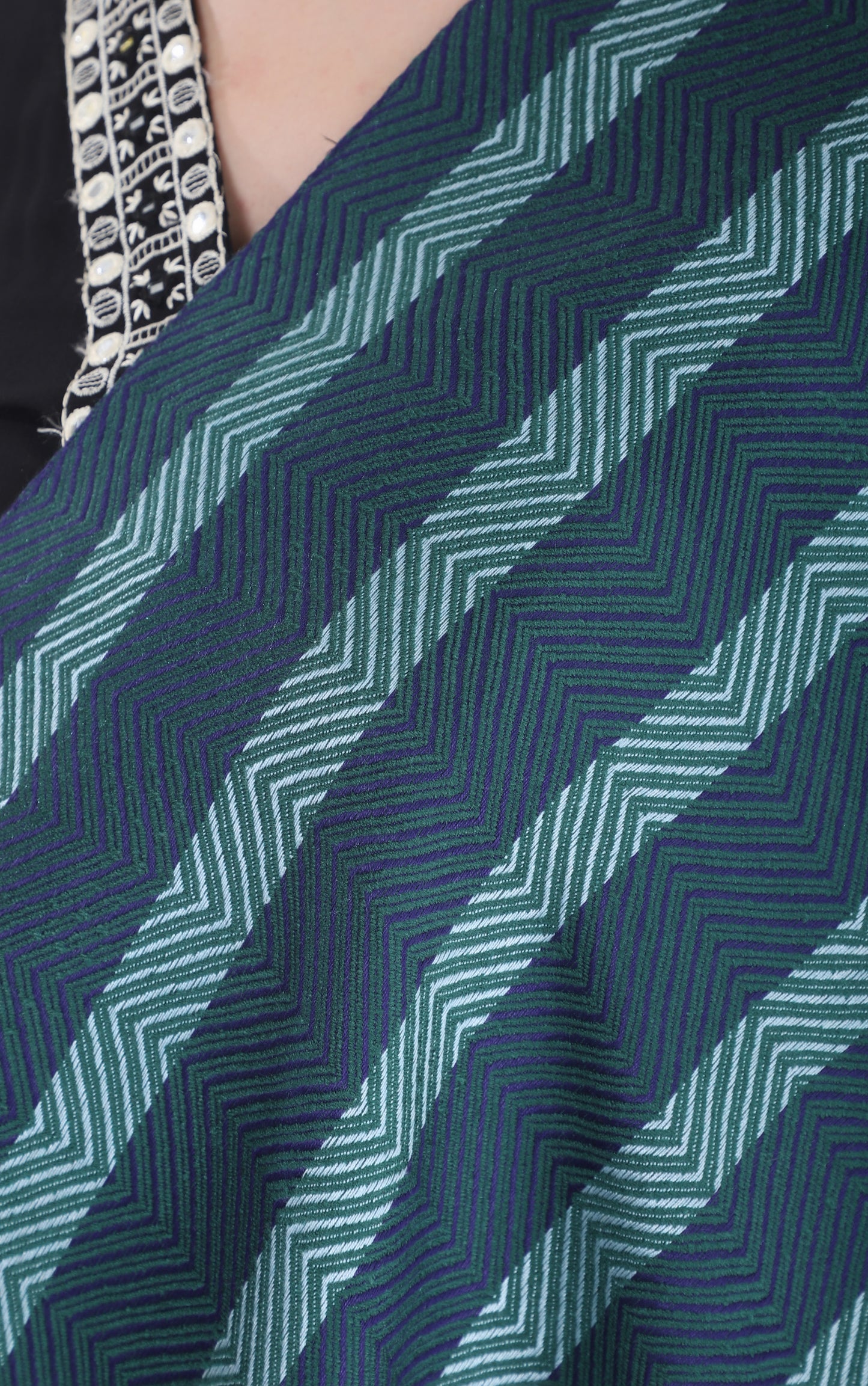 شالات نسائية شتوية تقليدية جميلة مزخرفة من توش مودا (أزرق 60*180)