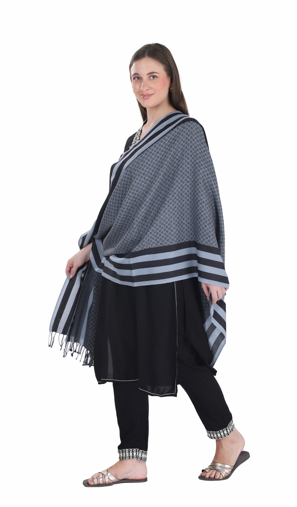 Embellished Beautiful Shawls - Image 2