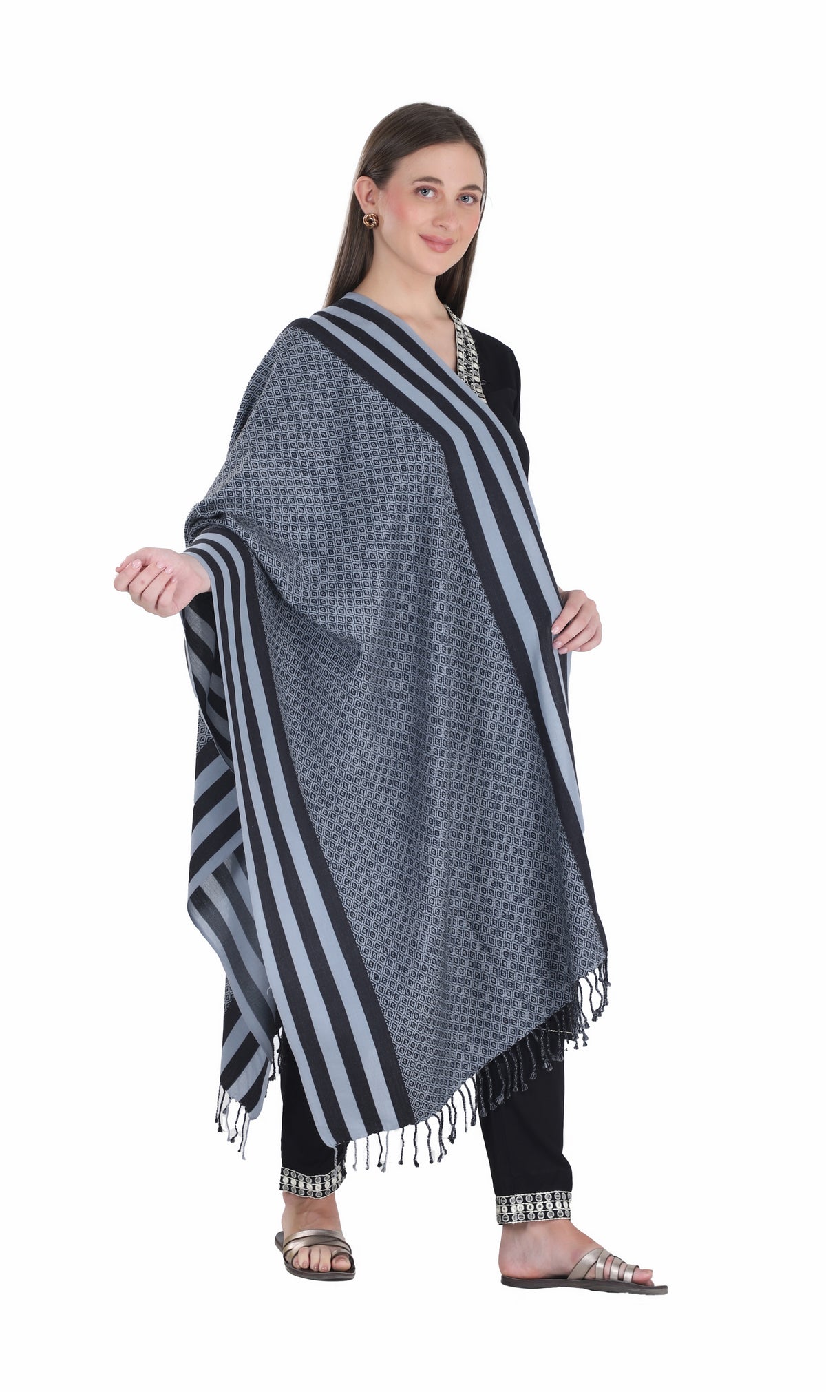 Embellished Beautiful Shawls - Image 3