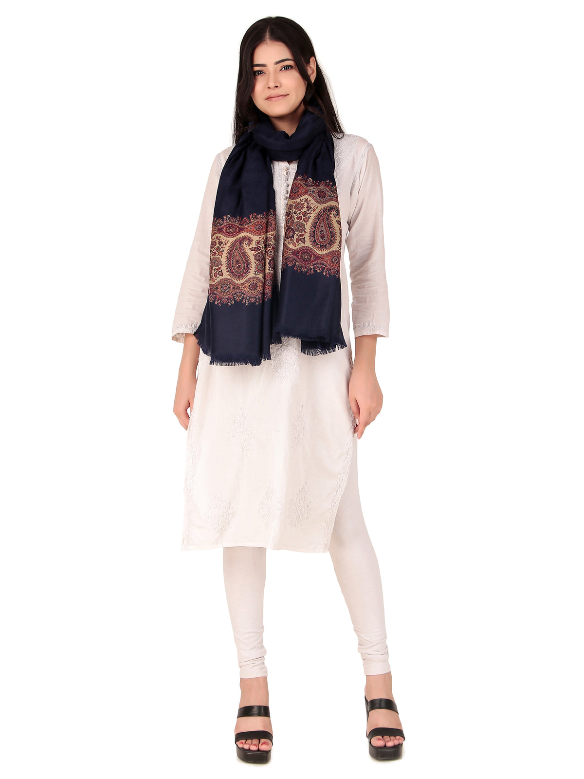 شالات توش مودا نسائية شتوية جميلة مزينة بالجاكار (أزرق 100*200) - Image 6