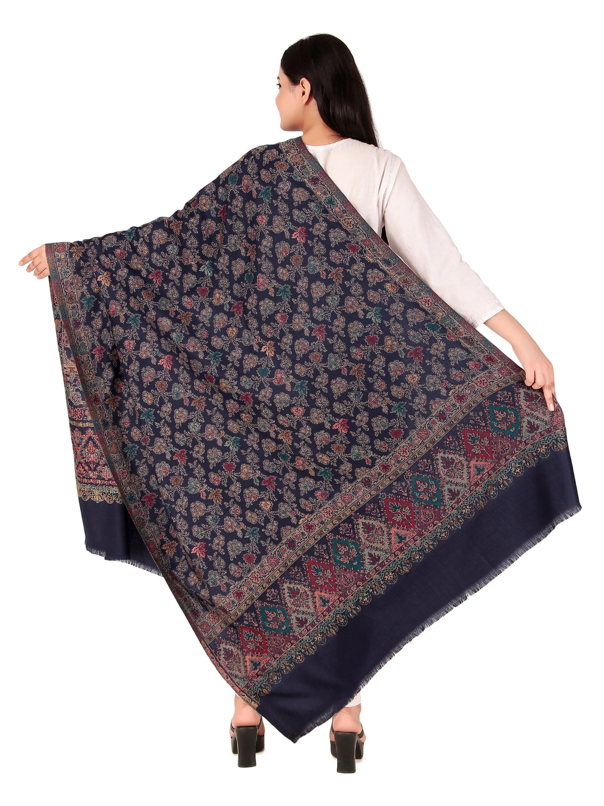 Women's Beautiful jacquard Shawls - Image 1