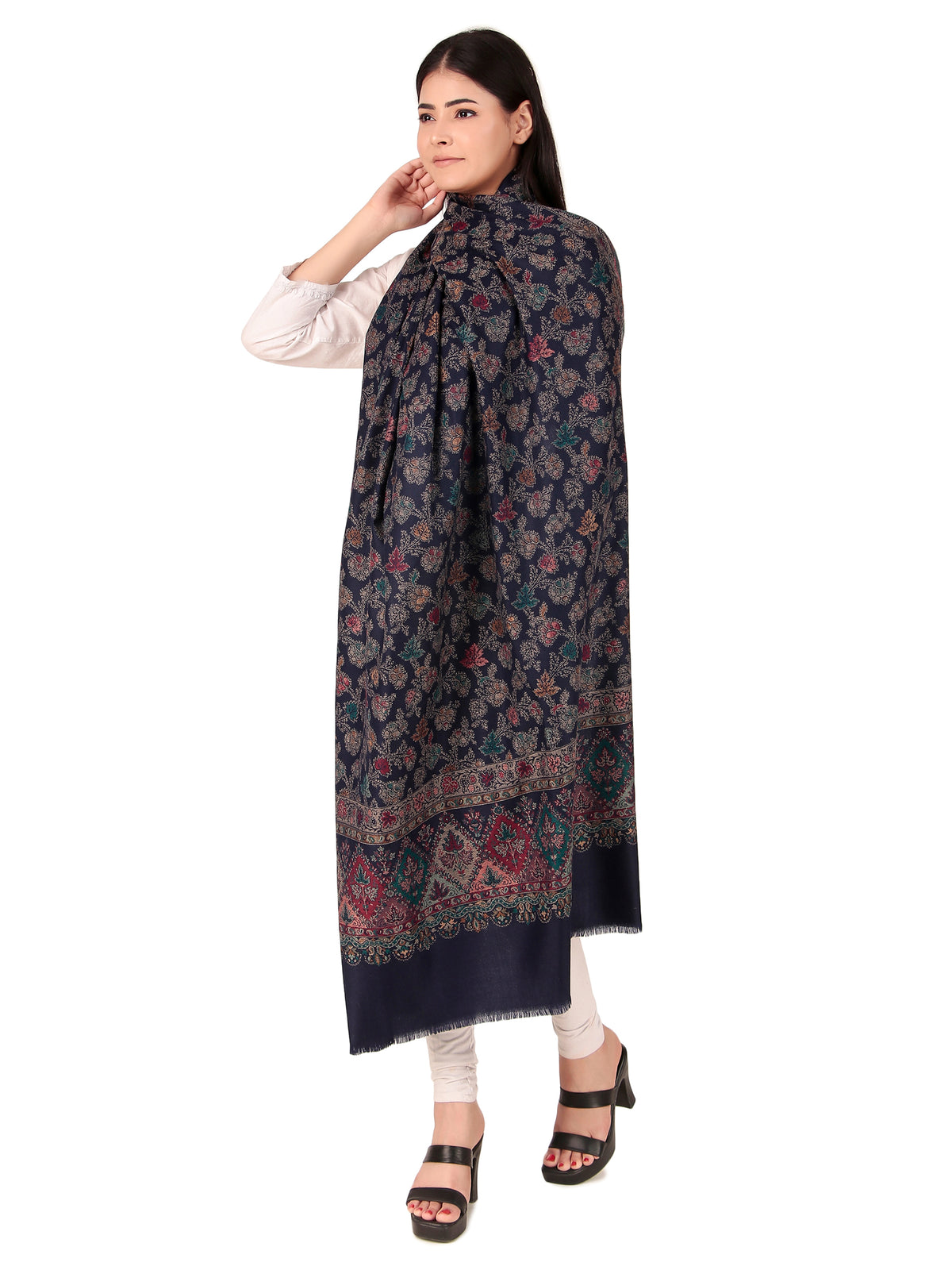 Women's Beautiful jacquard Shawls - Image 5