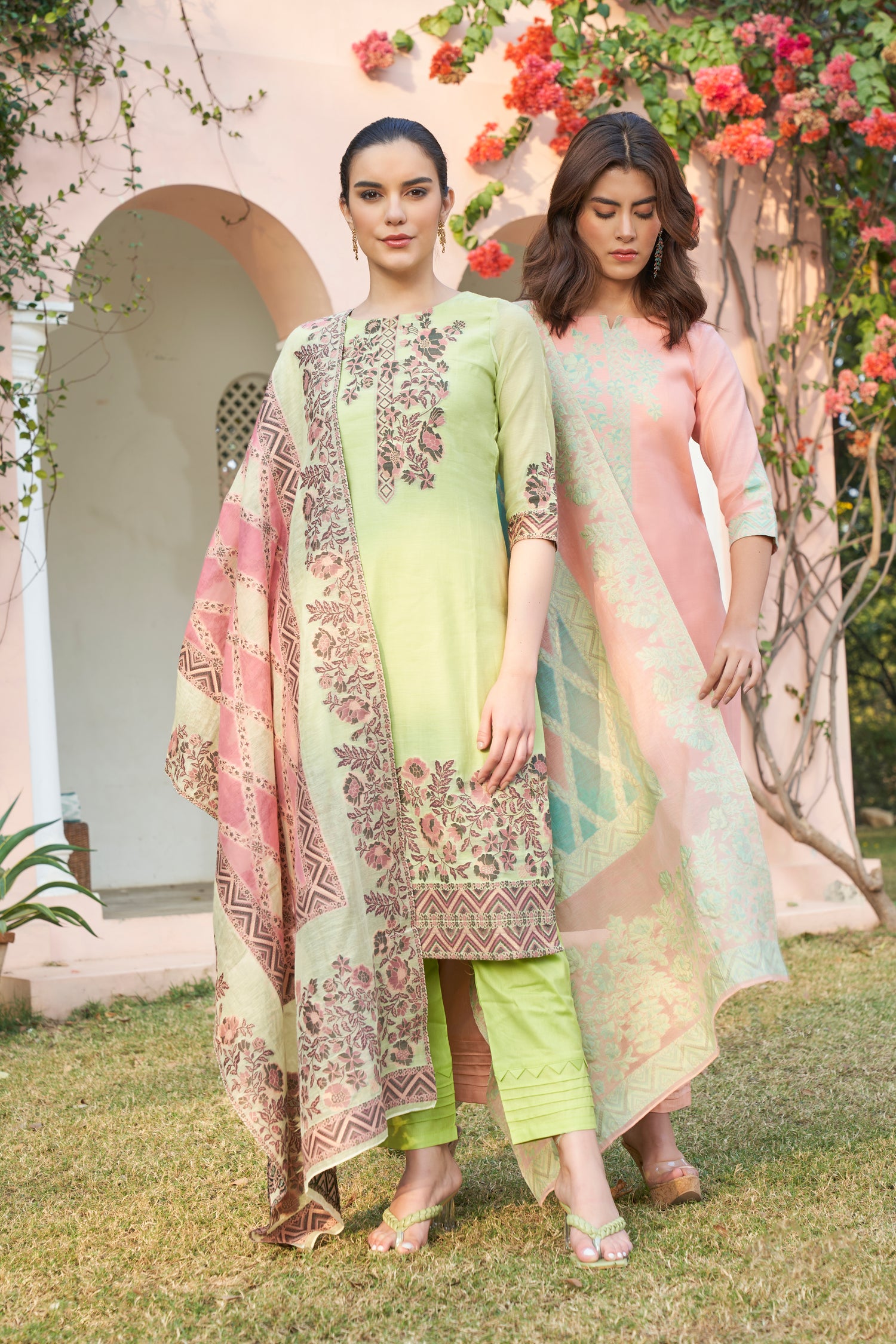 Unstitch Jacquard Suits With Chanderi Dupatta