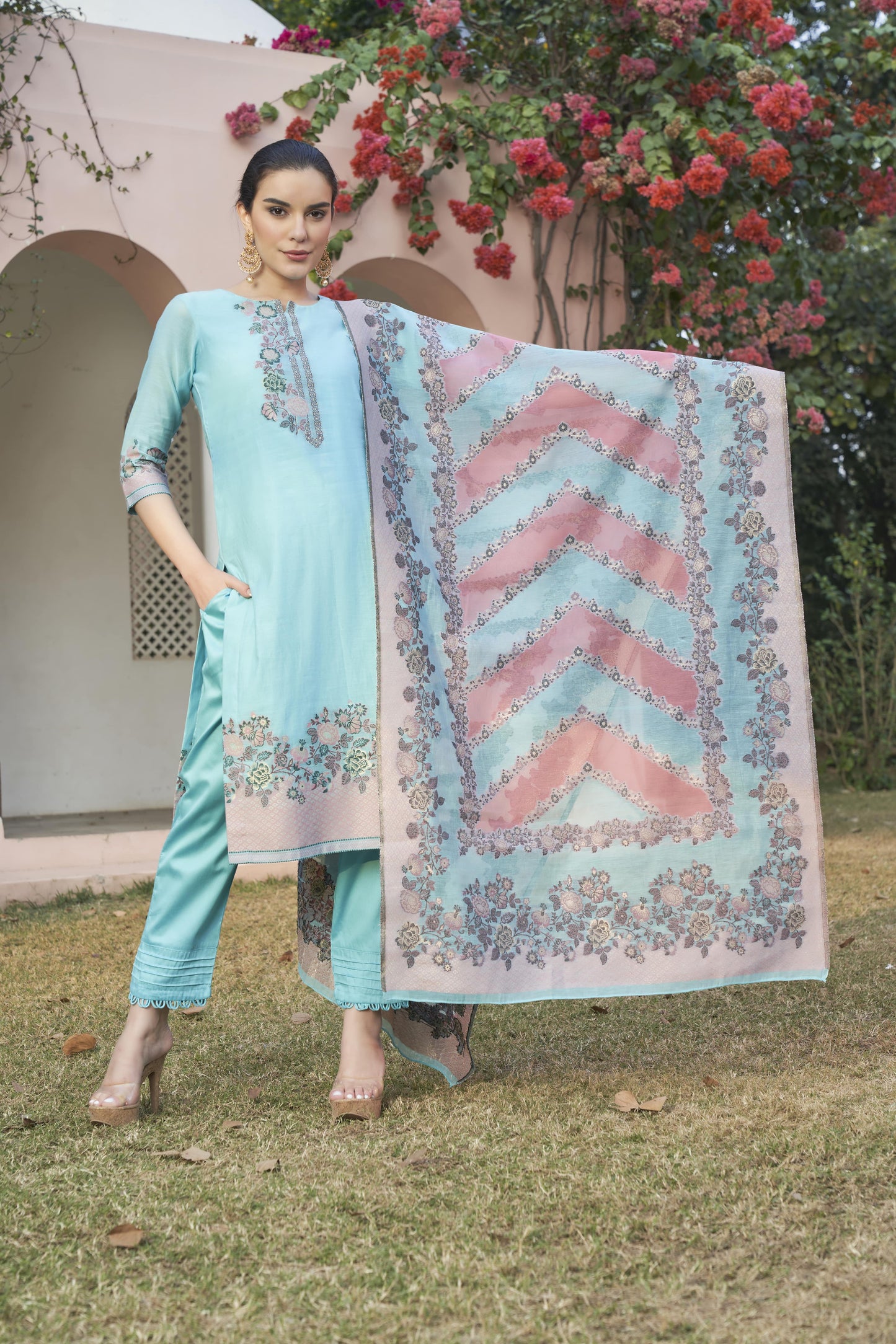 بدلة TOOSH MODA النسائية من قماش الجاكار غير المخيط مع وشاح Chanderi Dupatta 